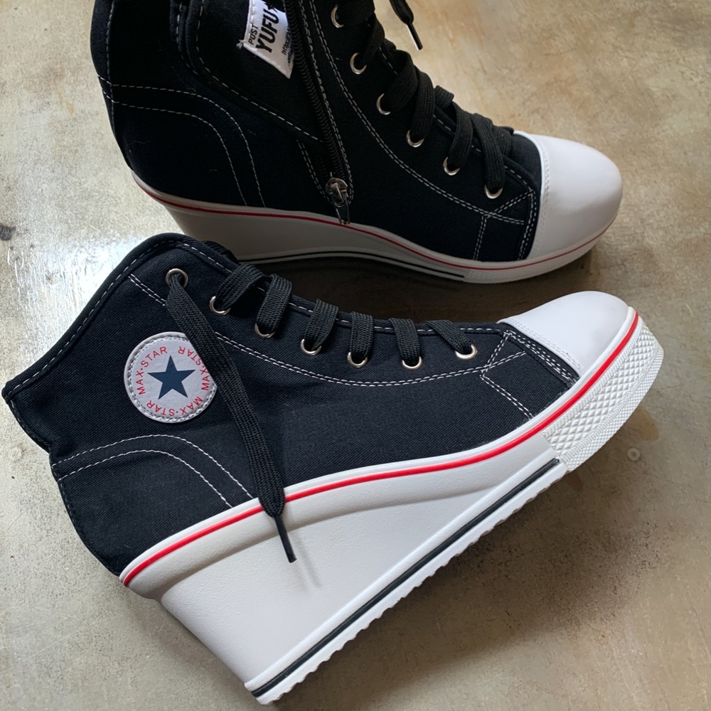 Maxstar Women's 777 Back Zipper Canvas High Wedge